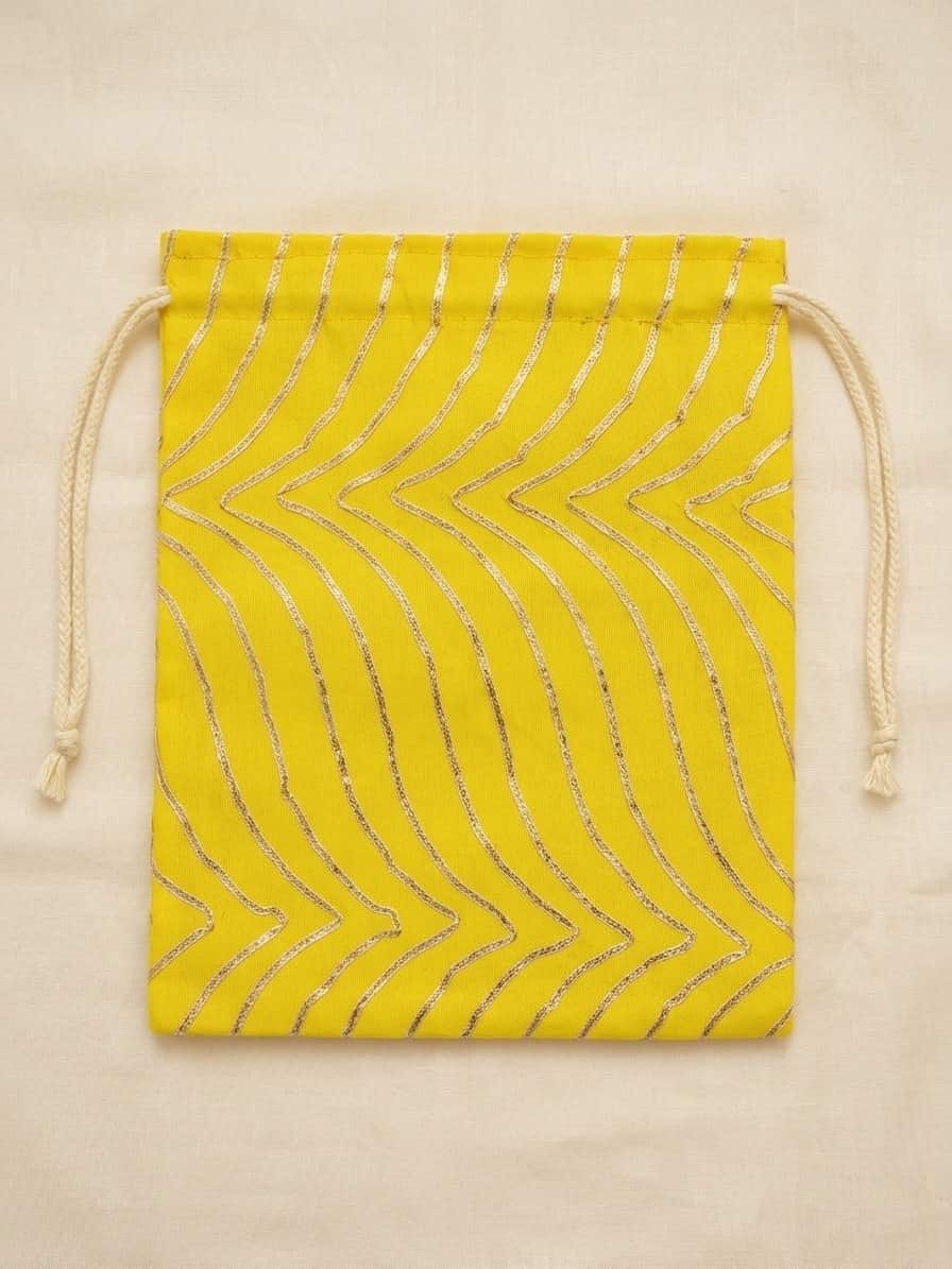 Leheriya drawstring potli — 9 × 7 in
